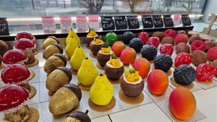 How to Photograph Your Glass-Like Candy Art for Viral Aesthetic Desserts